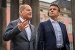 Olaf Scholz and Emmanuel Macron, photo - Michael Kappeler / dpa / Global Look Press