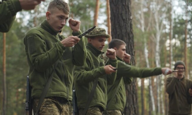 Young ukrainians, photo - DW