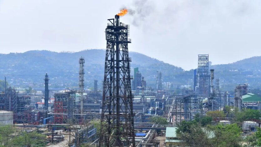 India Ditches Russian Oil for Trump Trade Pact