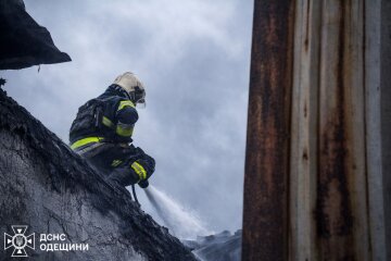 Russian strikes on Ukraine