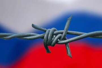 Sanctions Collapse Russia's Economy: Oil Production Falls, Resorts Lose Millions of Tourists