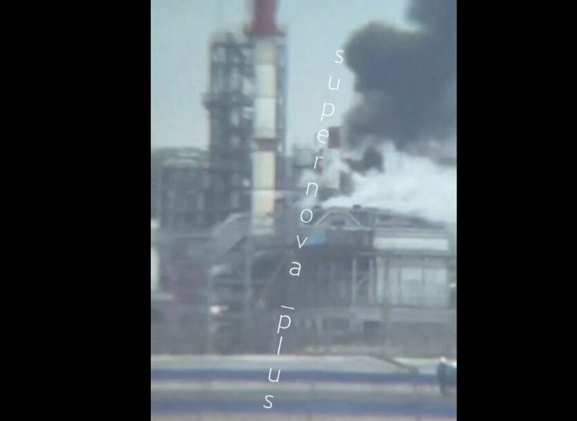 Armed Forces of Ukraine Strike Orsknefteorgsintez Oil Refinery: Key Installation Hit