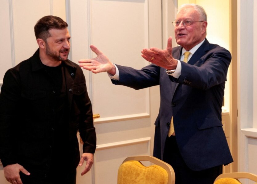 Volodymyr Zelenskyy and Keith Kellog