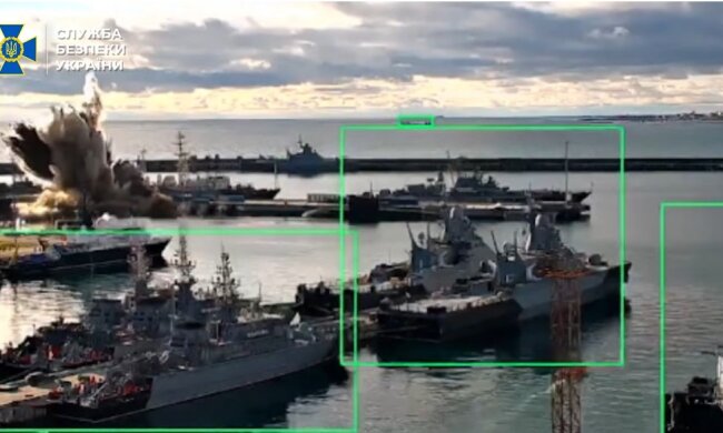 Ukraine Cripples Russian Submarine in Historic Underwater Drone Strike