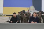 Volodymyr Zelensky, Emmanuel Macron