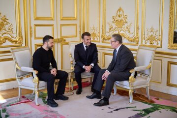 Vladimir Zelenskyy, Emmanuel Macron and Keir Starmer